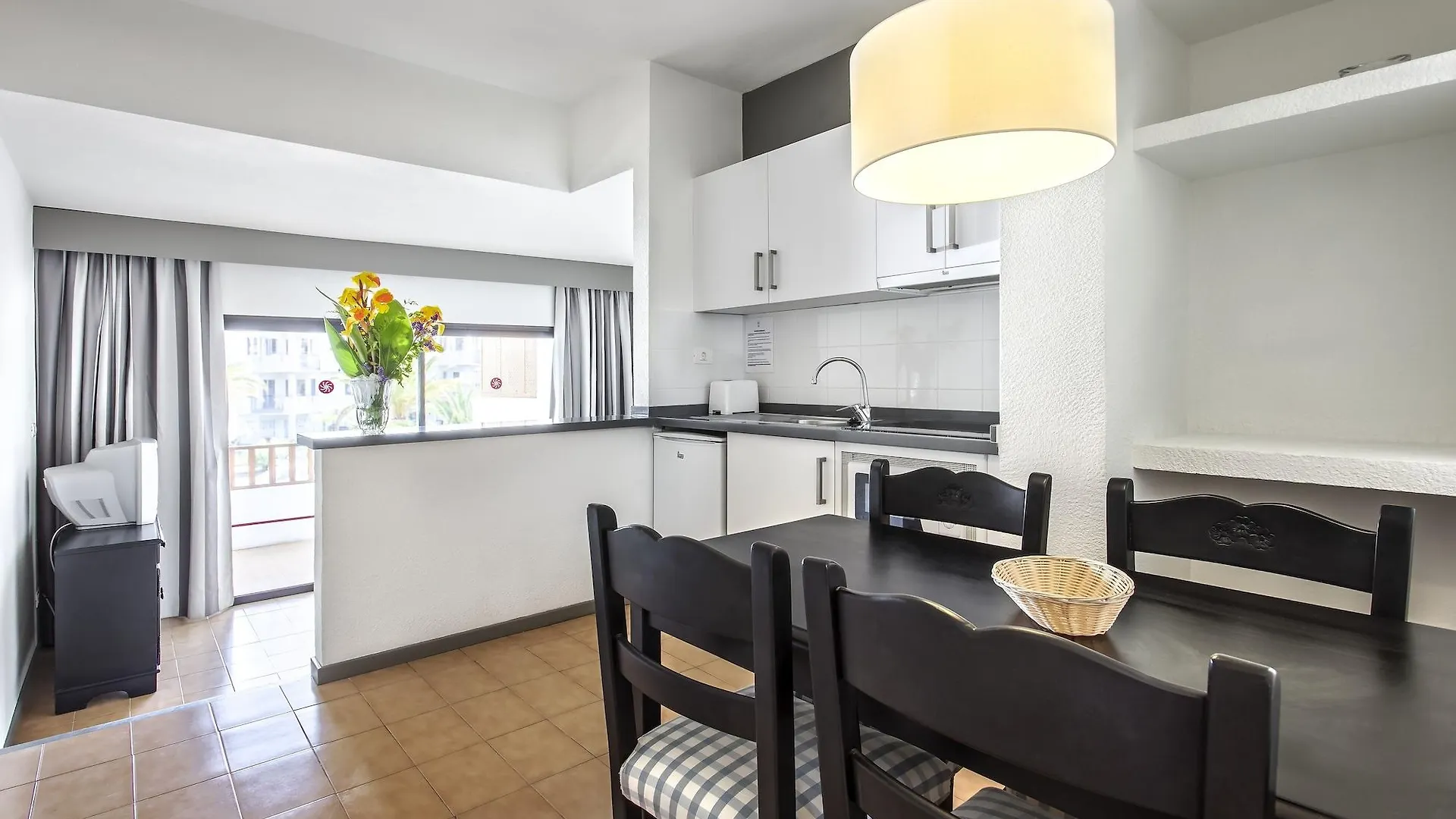 Apartamentos Hg Cristian Sur Los Cristianos  Los Cristianos (Tenerife)